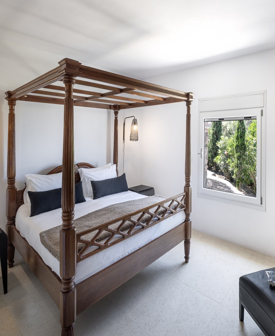 Rooms, The White Stone Art Villa
